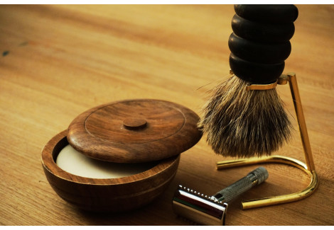 Pierwszy zestaw do dorosłego golenia: co kupić nastolatkowi lub młodemu mężczyźnie zamiast jednorazówek?