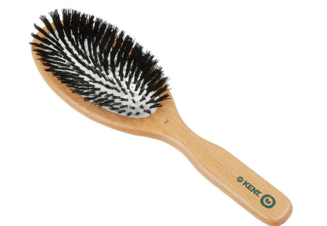 Naturalne czy syntetyczne? Przewodnik po szczotkach do włosów dla mężczyzn